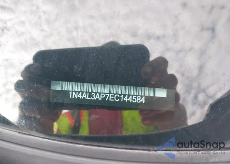 2014 Nissan Altima 2.5 S z USA, uszkodzony, nr VIN 1N4AL3AP7EC144584